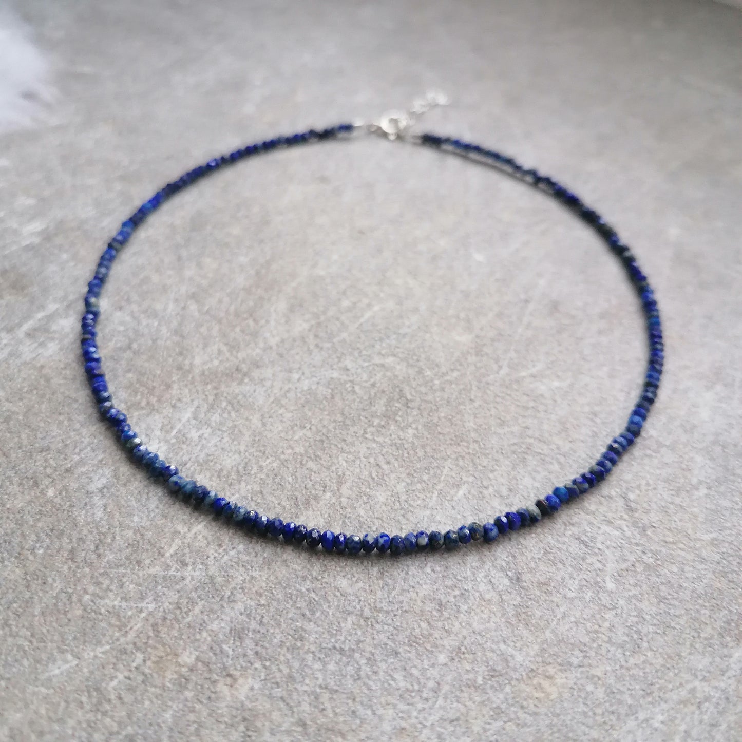 Inner Truth - Lapis Lazuli - choker cu cristale naturale si argint